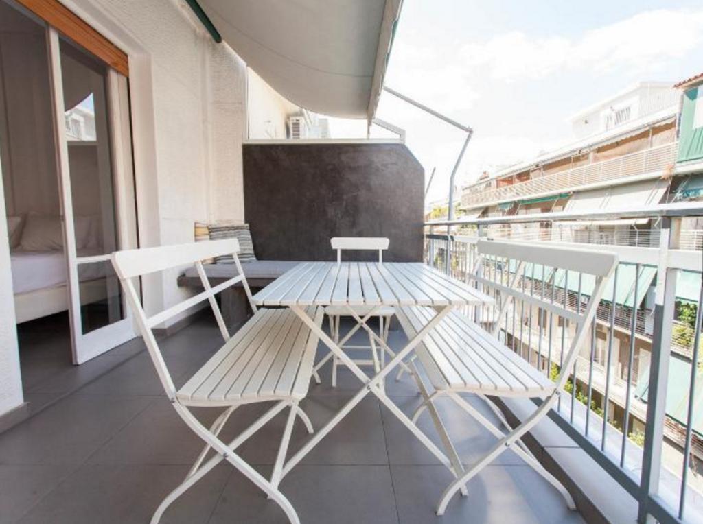 Acropolis Charming Apartment With Large Balcony - Dm17 Athens Luaran gambar