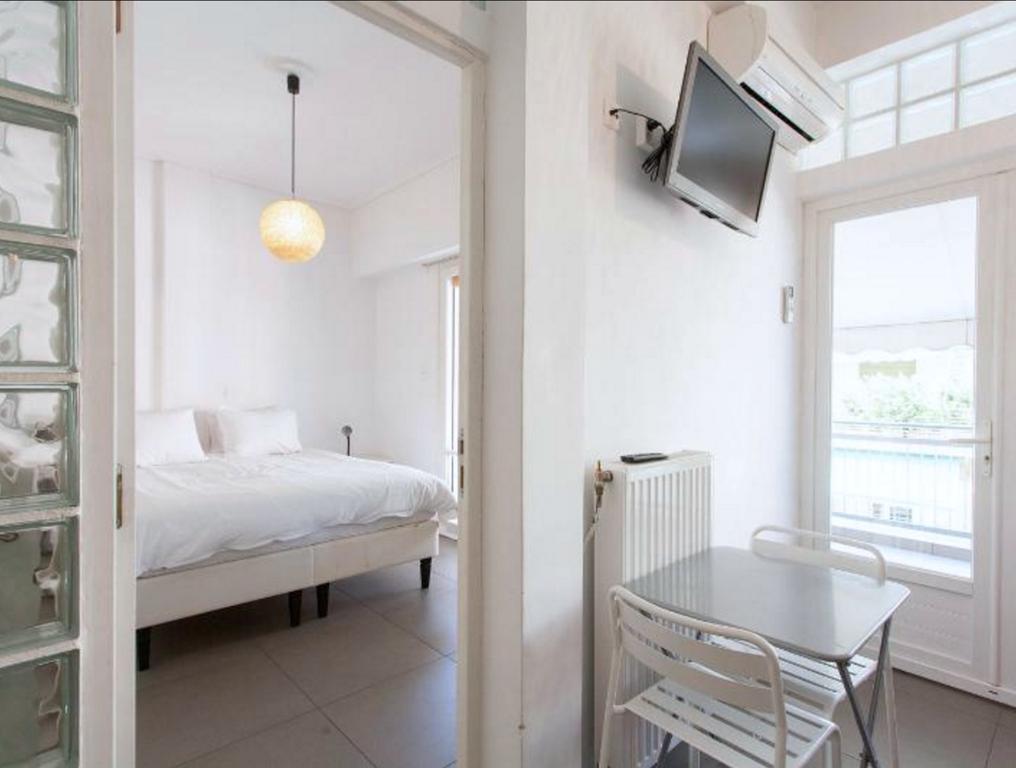 Acropolis Charming Apartment With Large Balcony - Dm17 Athens Luaran gambar